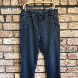 Bevy Flog Blue Jeans, Sz 28, Elastic and tie waist.